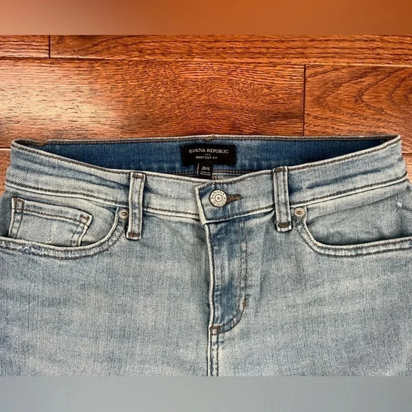 Banana Republic Classic Bootcut Jeans Women's Sz 28/6 Low Rise Light Wash Denim - Picture 3 of 8